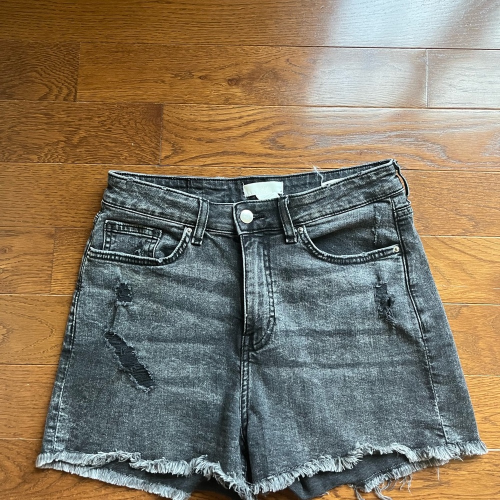 H and M size 6 Denim Shorts